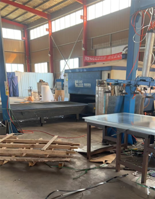 領(lǐng)創(chuàng)激光L20A激光切管機(jī)掀起管材加工熱潮，無(wú)縫鋼管廠迎來(lái)新機(jī)遇