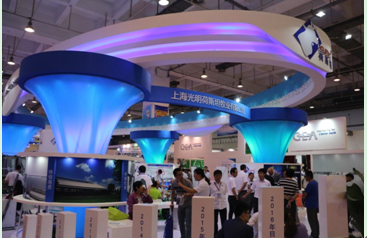 光明乳業(yè)閃耀2016中國奶業(yè)展覽會 創(chuàng)新產(chǎn)品與服務(wù)引爆全場